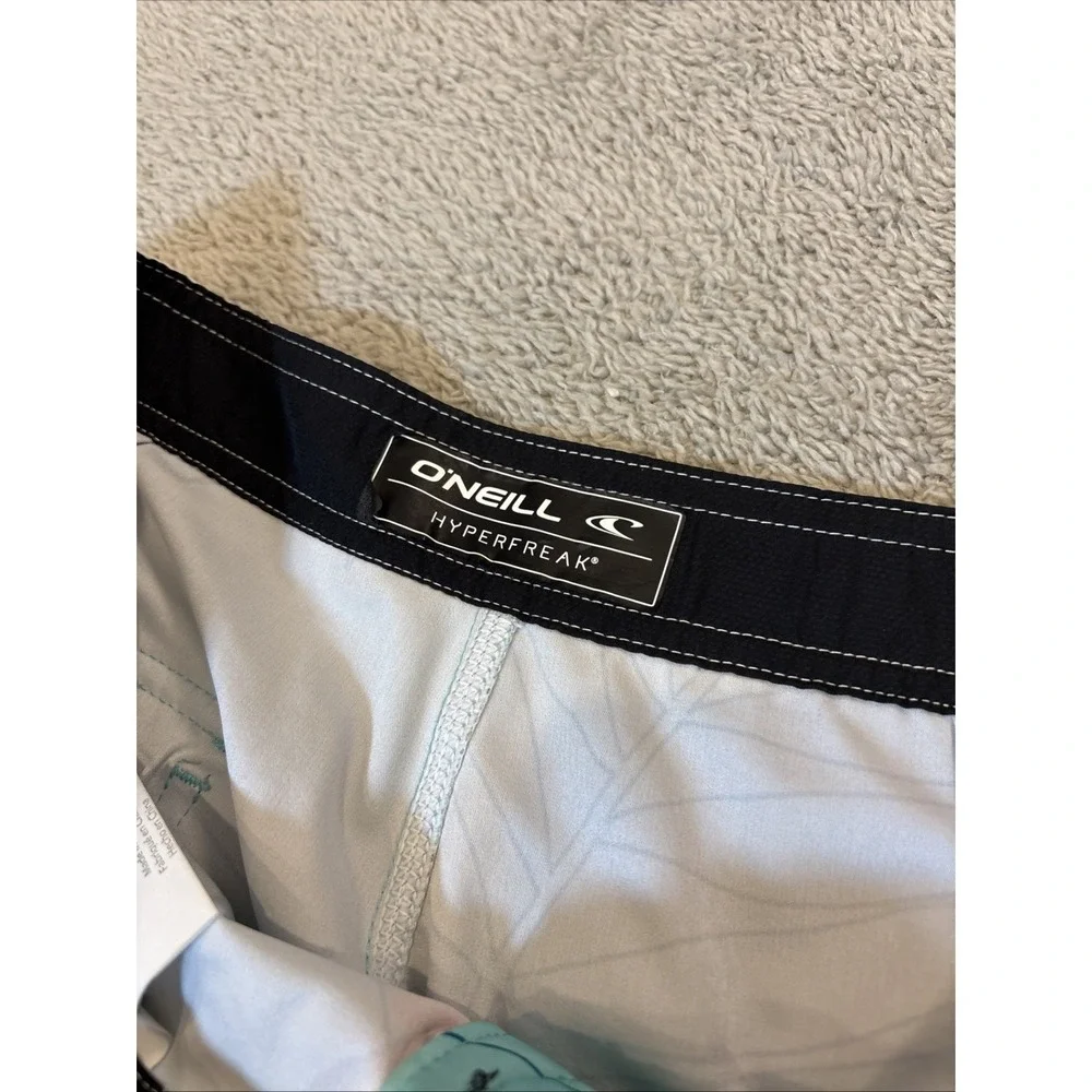 ONeill‎ Hyperfreak Board Shorts Swim Trunks Mens Size 29 Multicolor Floral